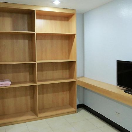 Global 88 Apartelle Cebu Buitenkant foto